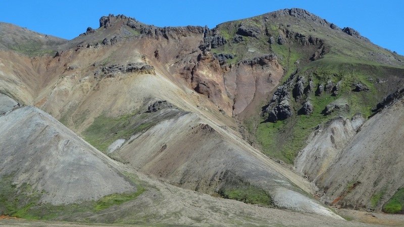 Iceland mountain peaks