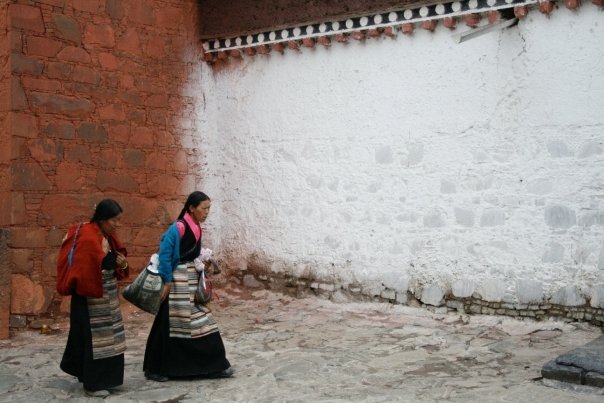 Tibet women  - Jessika Pilkes