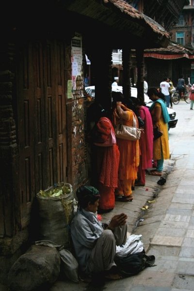 Nepal street scene Jessika Pilkes 
