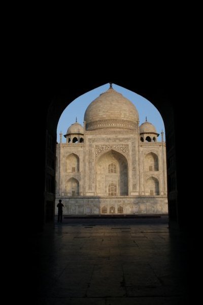 Taj Mahal, Agra. India 2 - Jessika Pilkes